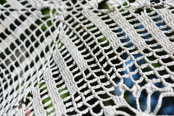 El yapımı, güzel desenler, desenli kumaş örgüsü, beyaz kumaş masa örtüsü, parlak iplikler..