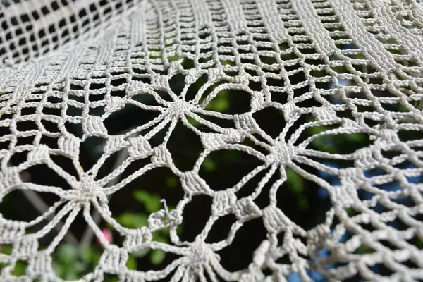 El yapımı, güzel desenler, desenli kumaş örgüsü, beyaz kumaş masa örtüsü, parlak iplikler..