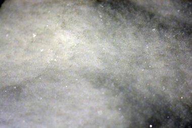 Kış, güzel soğuk hava. Parlak beyaz ve hafif kar Ukrayna 'nın Dnipro şehrinde yerde yatıyor..