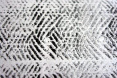 A4 kağıdından beyaz ofis kağıtları, üzerine lazer yazıcı basılmış - grafiklerin, dokunun, yapının, şekillerin, geçmişlerin alışılmadık çizimleri.