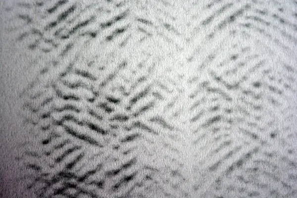 Lazer yazıcı tarafından yapılan siyah desenli temiz beyaz kağıda alışılmadık bir çizim. Grafikler, alışılmadık çizimler, doku, semboller, kancalar, kareler.