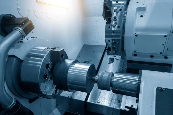 Cnc Draaibank Machine Vormen Snijden Van Metalen Delen High Tech — Stockfoto