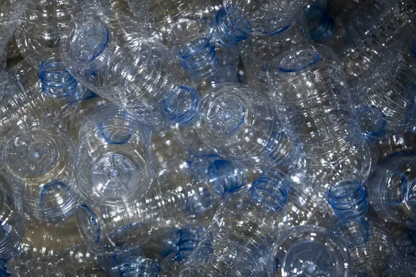 Primer Plano Escena Las Botellas Agua Potable Vacías Caja Del — Foto de Stock