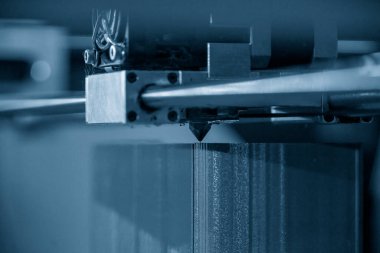 Üç boyutlu yazıcı makinesinin katkı maddesi. Hızlı prototip yöntemi ile yüksek teknoloji üretim süreci. 