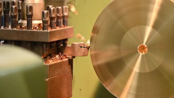 Closeup Scene Lathe Machine Finish Cut Brass Parts Lathe Tools — Video