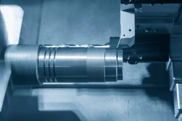 Maszyna Tokarka Cnc Tworząca Cięcia Części Wałów Metalowych Wysokowydajna Obróbka — Zdjęcie stockowe