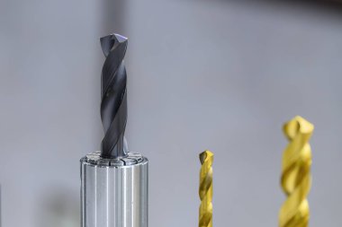 Yakın çekim özel amaçlı matkap aletleri. Delik açma işlemi için kesme aracı.