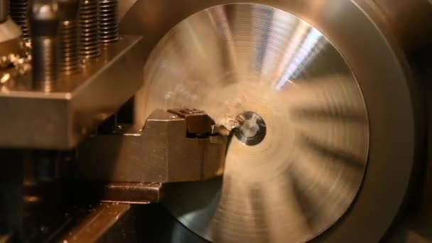 Closeup Scene Lathe Machine Finish Cut Metal Parts Lathe Tools — Stock Video