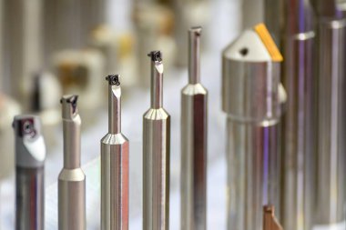 CNC lath makinesi için küçük delik sıkıcı grup sahne kapatın. Makine merkezi için yüksek hassasiyet döndürme aracı.