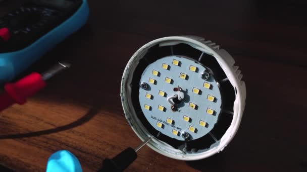 Master Hands Fixing Led Lamp Multimeter — Stock Video