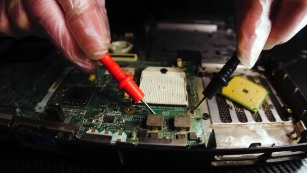 Technische Diagnosen Reparaturen Upgrades Von Computern Behebung Von Hardware Softwareproblemen — Stockvideo