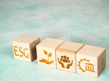 ESG sembolleri kurumsal işletmelerin yönetim kavramı olarak gösterilir