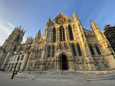 York Minster, York şehrinde bir Anglikan katedrali