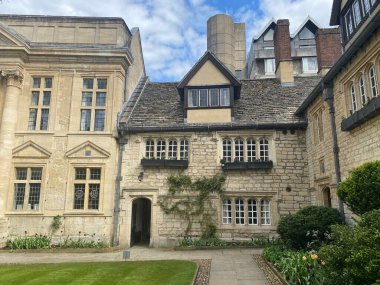 Oxford Üniversitesi 'nin güzel avlusu, St Edmund Hall.