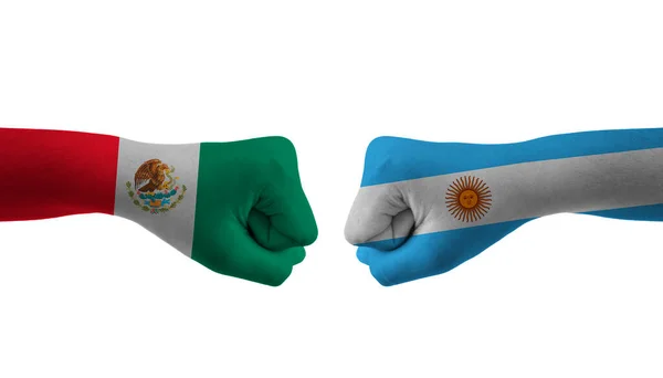 アルゼンチンVsメキシコハンドフラグ男の手パターンサッカーワールドカップ — ストック写真