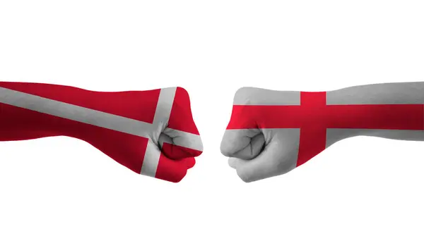 Anglie Dánsko Ruční Vlajka Muž Ruce Vzorované Fotbalové Mistrovství Světa — Stock fotografie