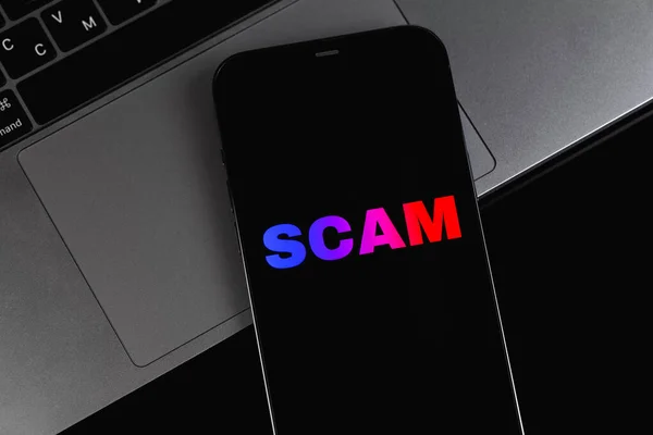 Smartphone Screen Text Scam Notebook Background Closeup — Stock Photo, Image