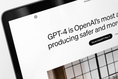 Bir ekran defterinde ChatGPT, dizüstü bilgisayarı yakın çekim. ChatGPT, OpenAI tarafından geliştirilen yapay zeka sohbet robotudur. Batumi, Gürcistan - 13 Mayıs 2024