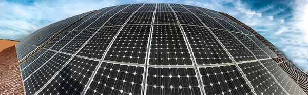 Centrale Solare Centrale Elettrica Con Energia Solare Rinnovabile Centrale Solare — Foto Stock