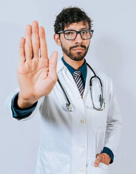 Doctor Making Stop Hand Isolated Young Doctor Making Stop Palm — Stock Photo, Image