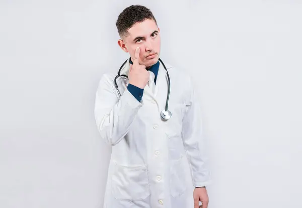 Σοβαρός Γιατρός Κάνει Χειρονομία Του Βλέποντας Σας Γιατρός Κάνει Χειρονομία — Φωτογραφία Αρχείου