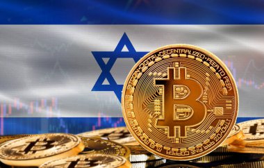 İsrail 'deki kripto para birimi ve engelleme teknolojisi yatırımcıları. Arka planda İsrail bayrağı olan Bitcoin
