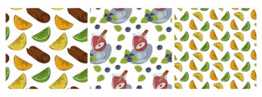 Citrus Fruit dilimleri ve cam bardakta sıcak şarap ve dikişsiz yaban mersini desenli meyveler. İzole Vektör İllüstrasyonu Mevsimlik Kartlar Arkaplan, broşürler, afişler, fiyat etiketleri, poster, etiket