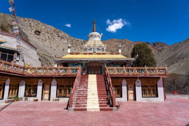 Tingmosgang, Hindistan - 09 Nisan 2023: Ladakh bölgesindeki Çerkamo Manastırı.