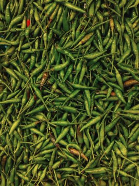 Yeşil Kuş 'un Gözü Chili Peppers Baharatlı Yemek Arkaplanı