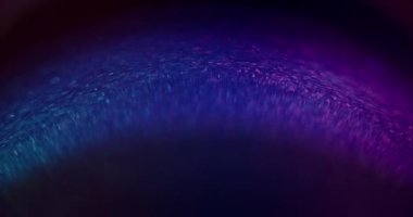 Floresan arka plan. Neon bokeh ışığı. Işıltı kıvrımı. Giriş için koyu soyut dekoratif kaplama üzerinde sönük mavi mor renk gradyanı parlaklığı. RED Sinema Kamerasında Çekim.