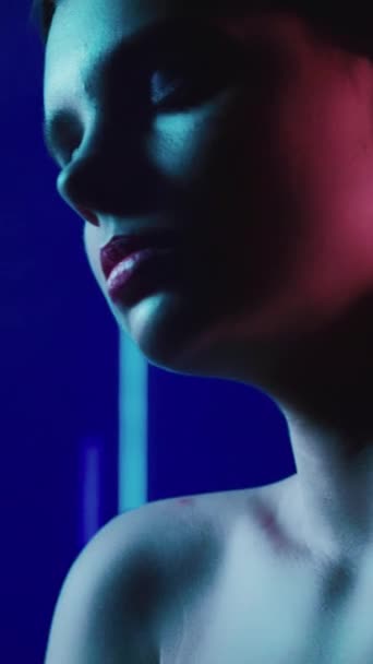 Vertical Video 90S Look Neon Fashion Disco 2000S Beauty Closeup — 비디오