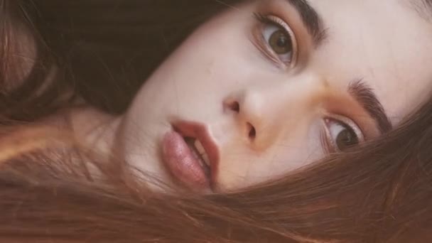 Vertical Video Feminine Beauty Graceful Woman Perfect Skin Tender Brunette — Vídeo de stock