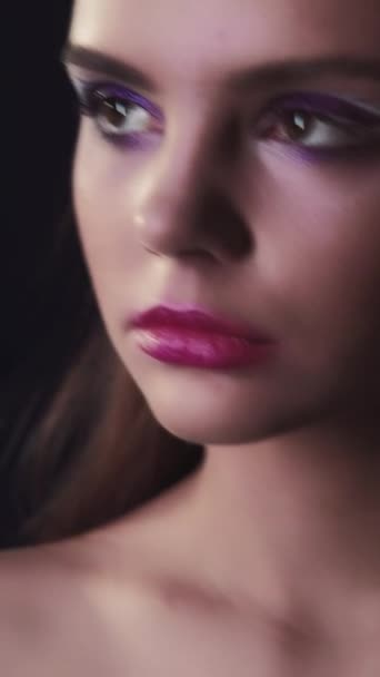 Vertical Video 90S Beauty Retro Makeup 2000S Fashion Closeup Portrait — Stok video