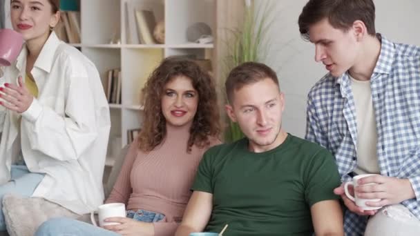 Friendly Talk Happy Guys Pleasant Meeting Relaxed Joyful Male Female — Stockvideo