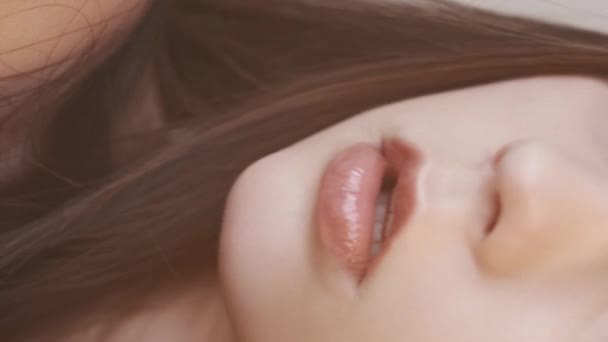 Vertical Video Feminine Beauty Sensual Woman Perfect Skin Pretty Affectionate — Video Stock