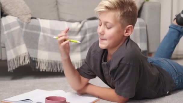 Homework Study Relaxed Boy Interesting Task Happy Casual Boy Laying — Vídeo de stock