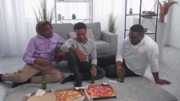Friendly Meeting Positive Black Men Enjoying Communication Relaxed Hipster Guys — Stockvideo