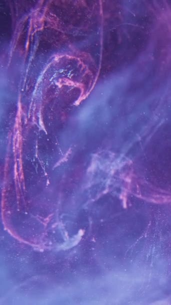 垂直ビデオ 色霞抽象的な背景 オーラミスト 青紫ネオンライト輝く輝きテクスチャ煙浮遊運動 — ストック動画