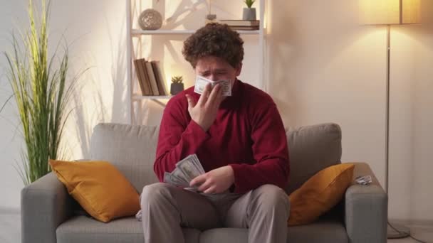 Useless Money Bankrupt Man Depressed Feelings Desperate Guy Crying Cleaning — Stockvideo