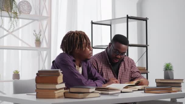 Study Together Male Student Educational Process Inspired Black Men Sitting — Vídeos de Stock