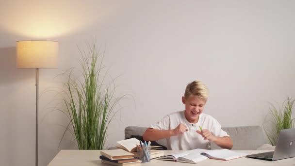 Homework Excitement Happy Boy Positive Emotion Joyful Teenager Expressing Satisfaction — Stockvideo