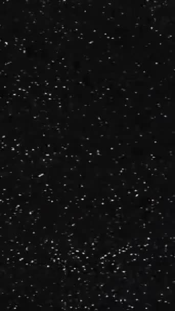 垂直ビデオ アナログテレビのグリッチテクスチャ 古いフィルム歪み ブラックホワイトリアルグレインフリッカー静的ノイズレトロ効果ダーク抽象的な背景 — ストック動画