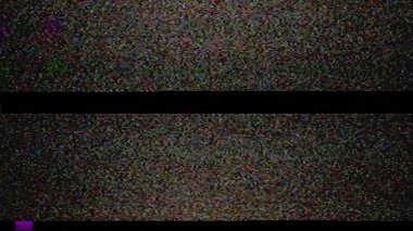 Tahıl sesi. Analog hatası. Eski bir TV paraziti. Renkli VHS kusurlu doku elektronik objeleri soyut resimleme arka planında koyu retro.