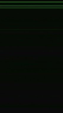 Dikey video. Dijital arıza. Bilgisayar bozulması. Yeşil çizgiler dokusu gerçek elektronik eserler koyu siyah soyut arkaplan üzerinde titreşim hareketi.