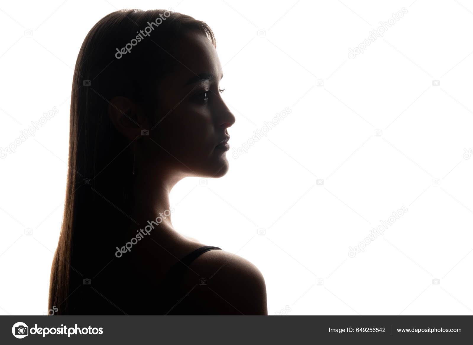 女性侧写面部轮廓整形手术美容美感白色复制空间背景下自信女人的画像——图库图片© golubovy #649256542, image size:1600x1167