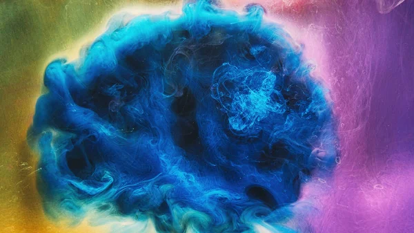 ペンキを塗るんだ インクの水 カラー爆発 ブルーピンクパープルイエロー流体スプラッシュグリッターダストテクスチャ蒸気雲抽象的なアートの背景 — ストック写真
