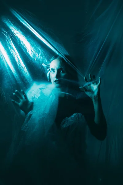Korku Korkusu Gece Terörü Paranormal Bir Gizem Mavi Renk Işık — Stok fotoğraf