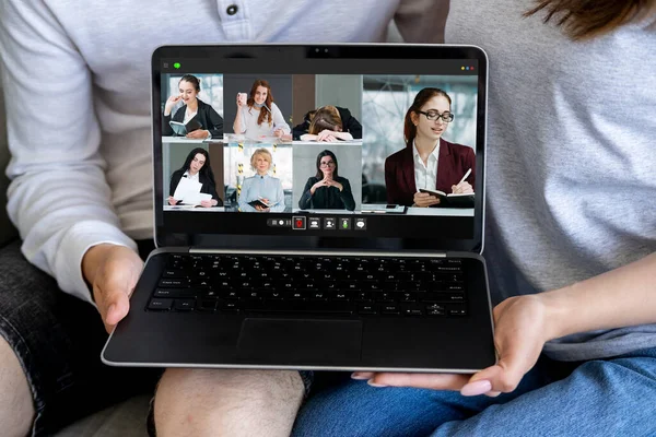 Telekonferencja Domowa Czat Internetowy Współpraca Cyfrowa Para Gospodarstwa Laptop Korporacyjnym — Zdjęcie stockowe
