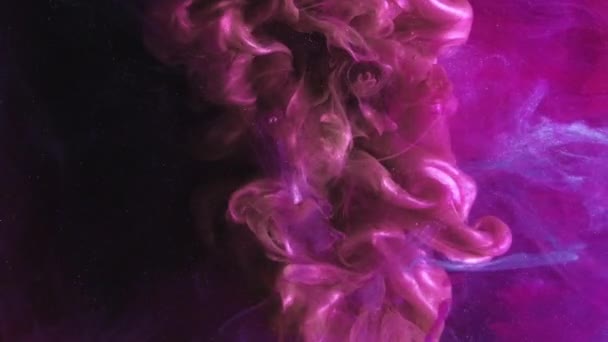 Всплеск Жидкости Краска Воды Волшебный Дым Творческое Раскрытие Розово Фиолетовый — стоковое видео