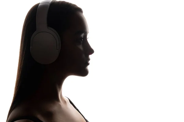 Music Chill Sound Technology Closeup Backlit Profile Silhouette Calm Woman — Stock Photo, Image